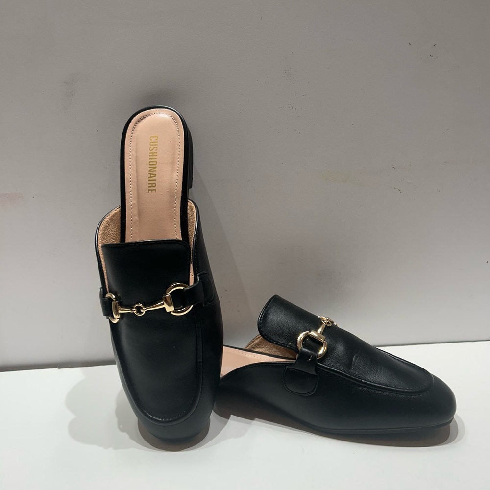 Cushionaire Black Vegan Leather Slide Loafers with Gold Bit Size 9.5 NWOT